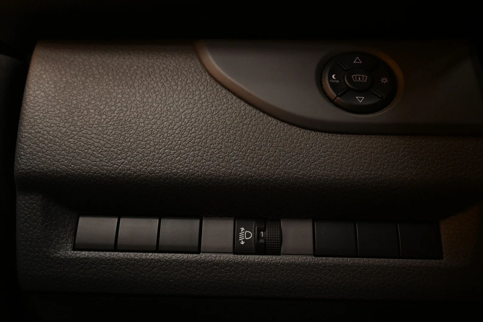 Car Image - 5xigk8lnlEP3sbHulctwTH
