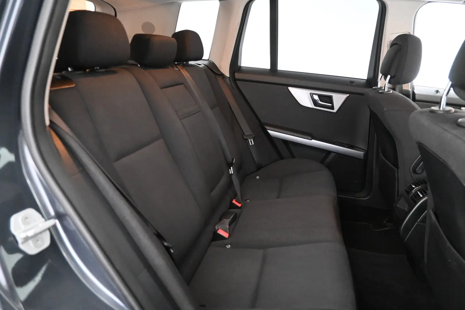 Car Image - 4qOzHF9xYOpYHP9cFv2Tqm