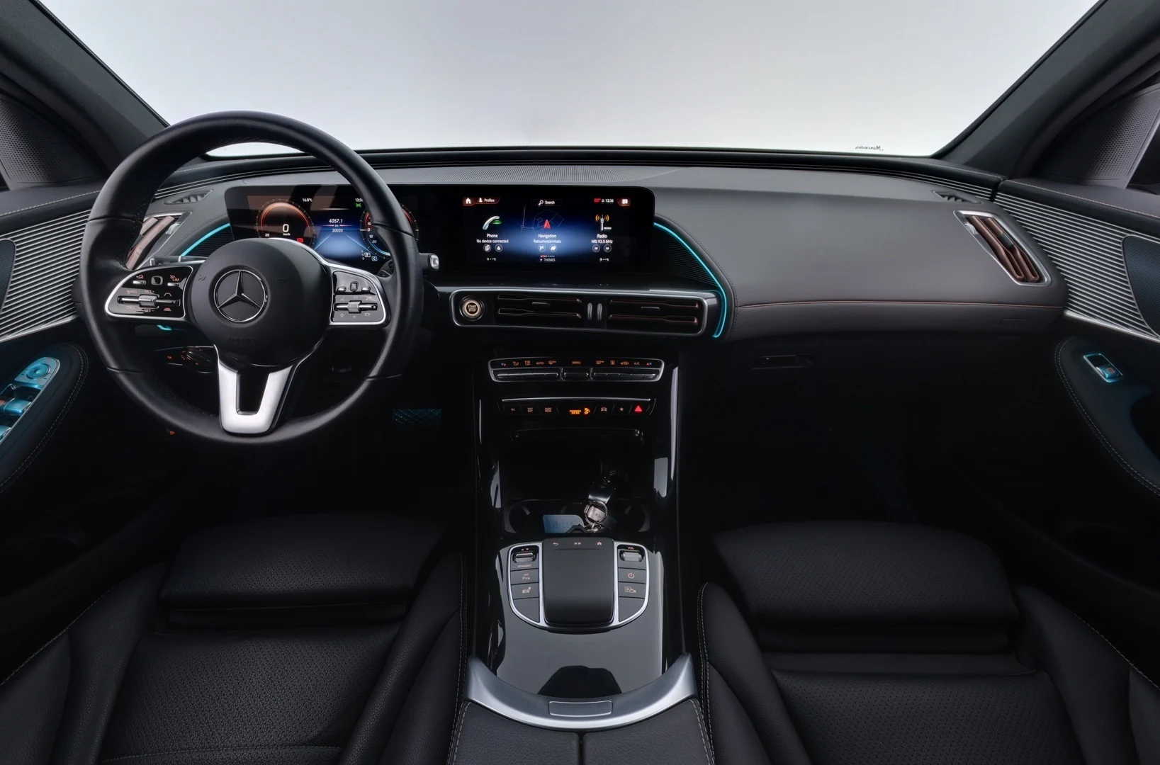 Car Image - 4Hatx9boTyOdlhlr0iiZsE