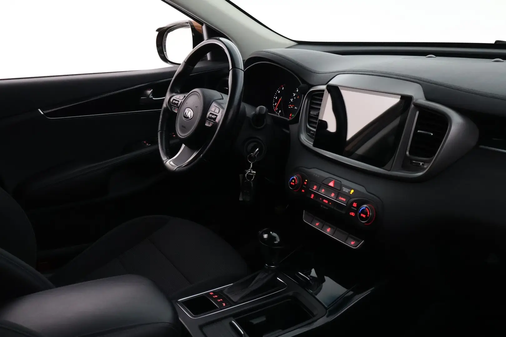Car Image - 6SeGZeFlnh4bB6SLnQPAaA