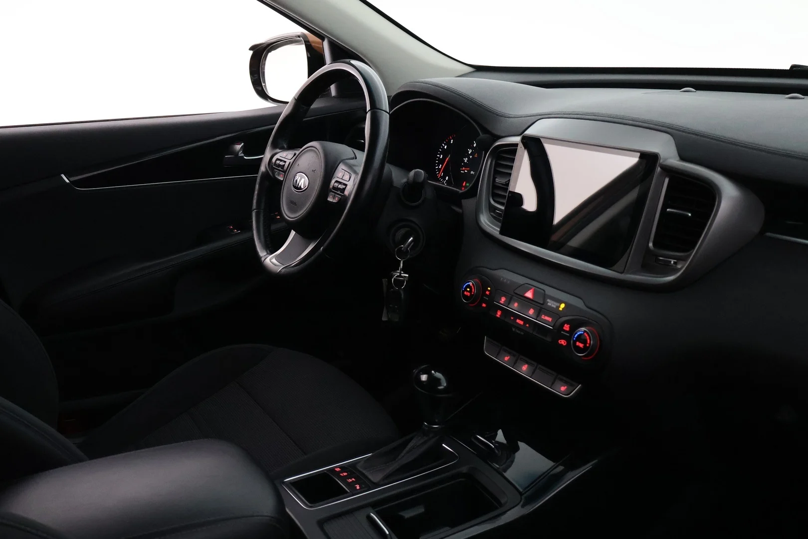Car Image - 6SeGZeFlnh4bB6SLnQPAaA