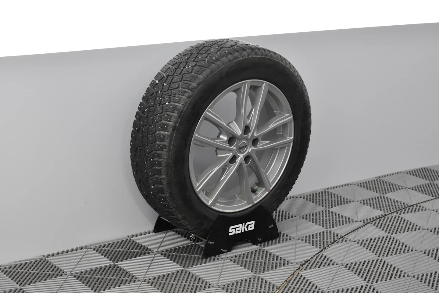 Car Image - 3YuVuGsyA8Oi4pAltY3Buo