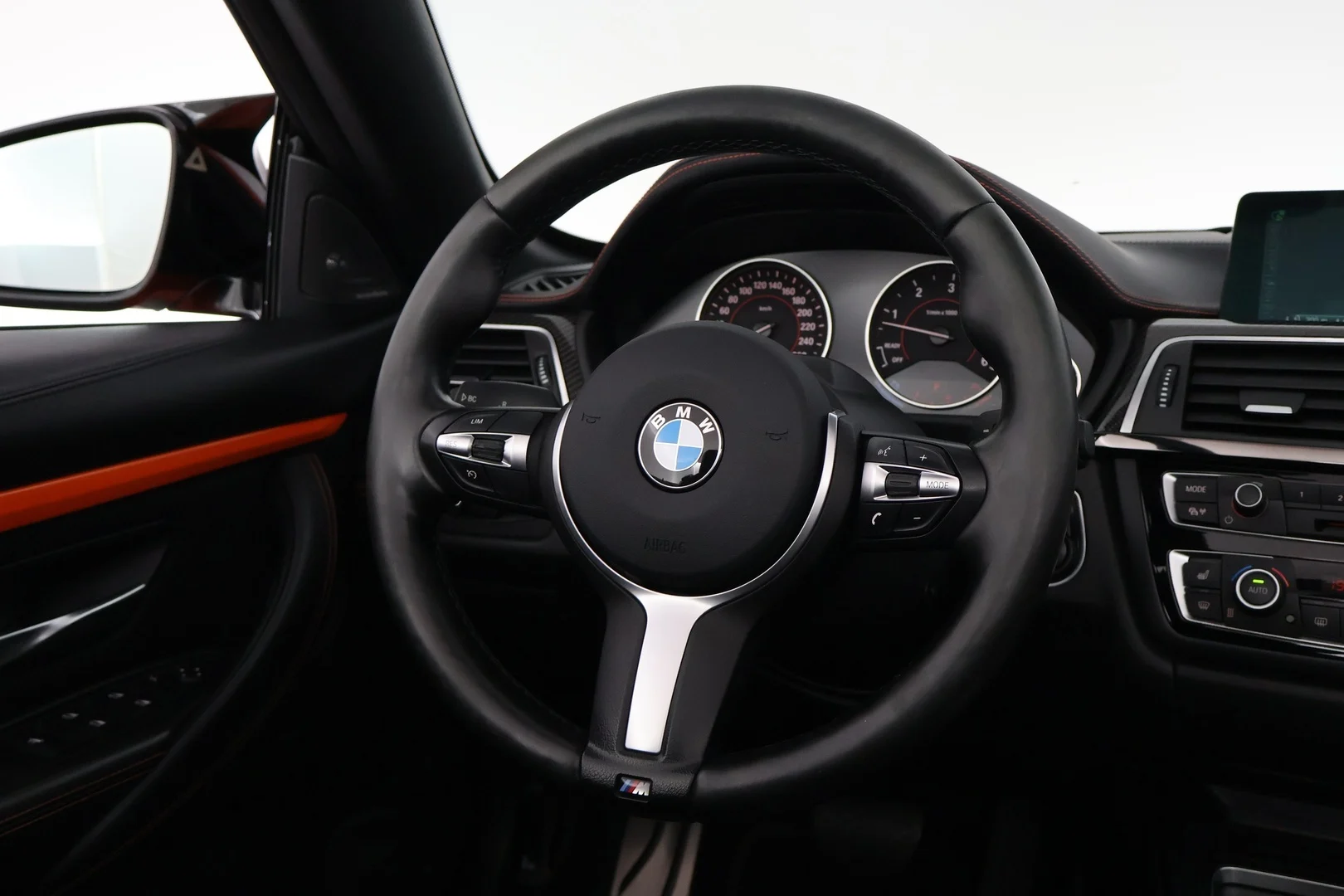 Car Image - 5iIZqgsZ1fFSkLVGbjc4E7