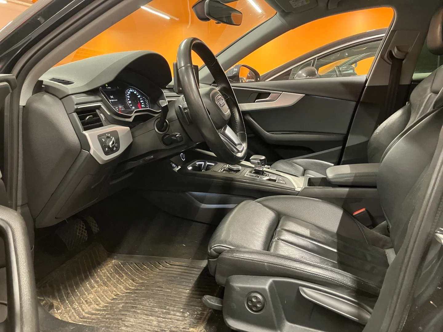 Car Image - 6fcoMrVeQazsPzXDj0jTNb