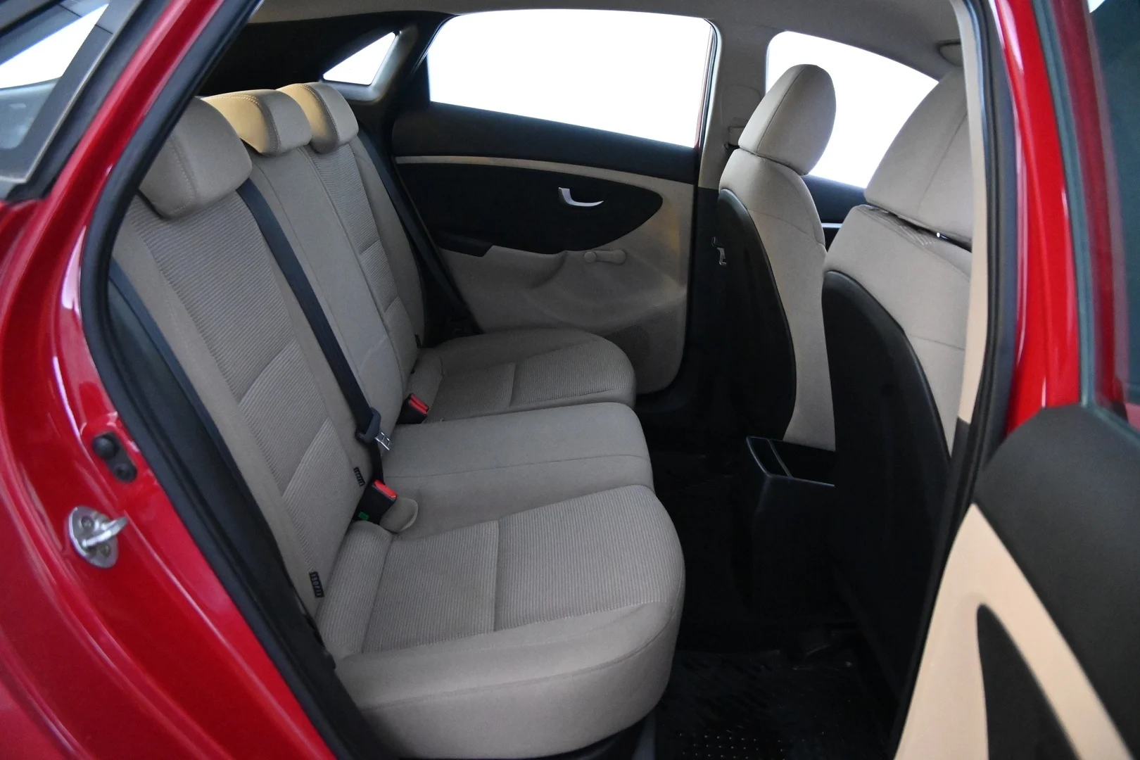 Car Image - aLmKmxPHLkdYzao4FzxM4