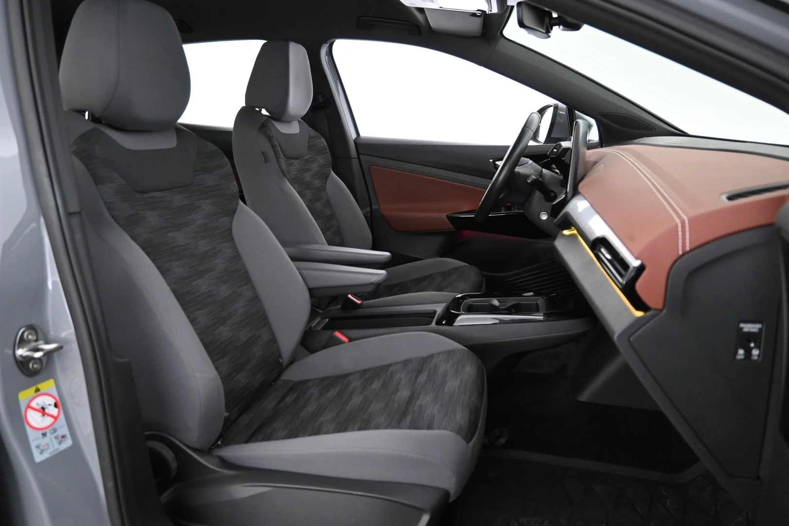Car Image - 2tsUx7tgjjEyHctSkEZztO