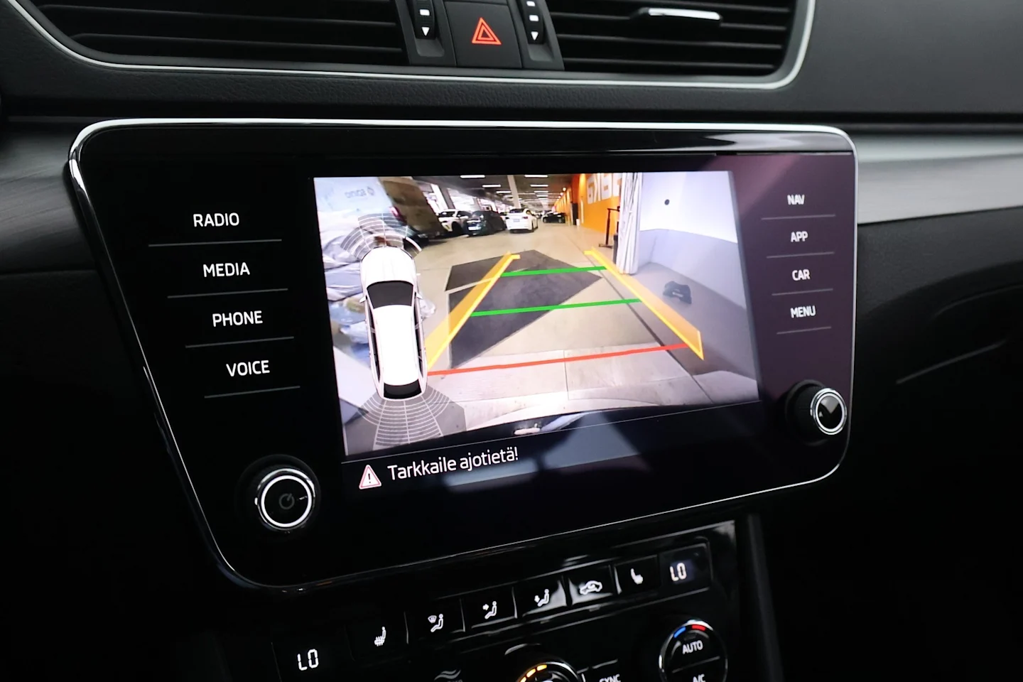 Car Image - 3rhj9ttfv7XUEbrP2QINiC
