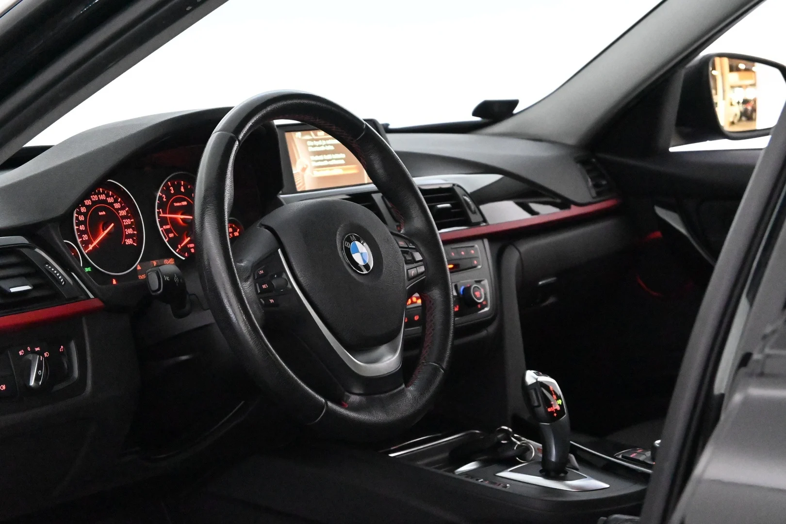 Car Image - 6QxDa8B4Y9ctJ4tv0pW524