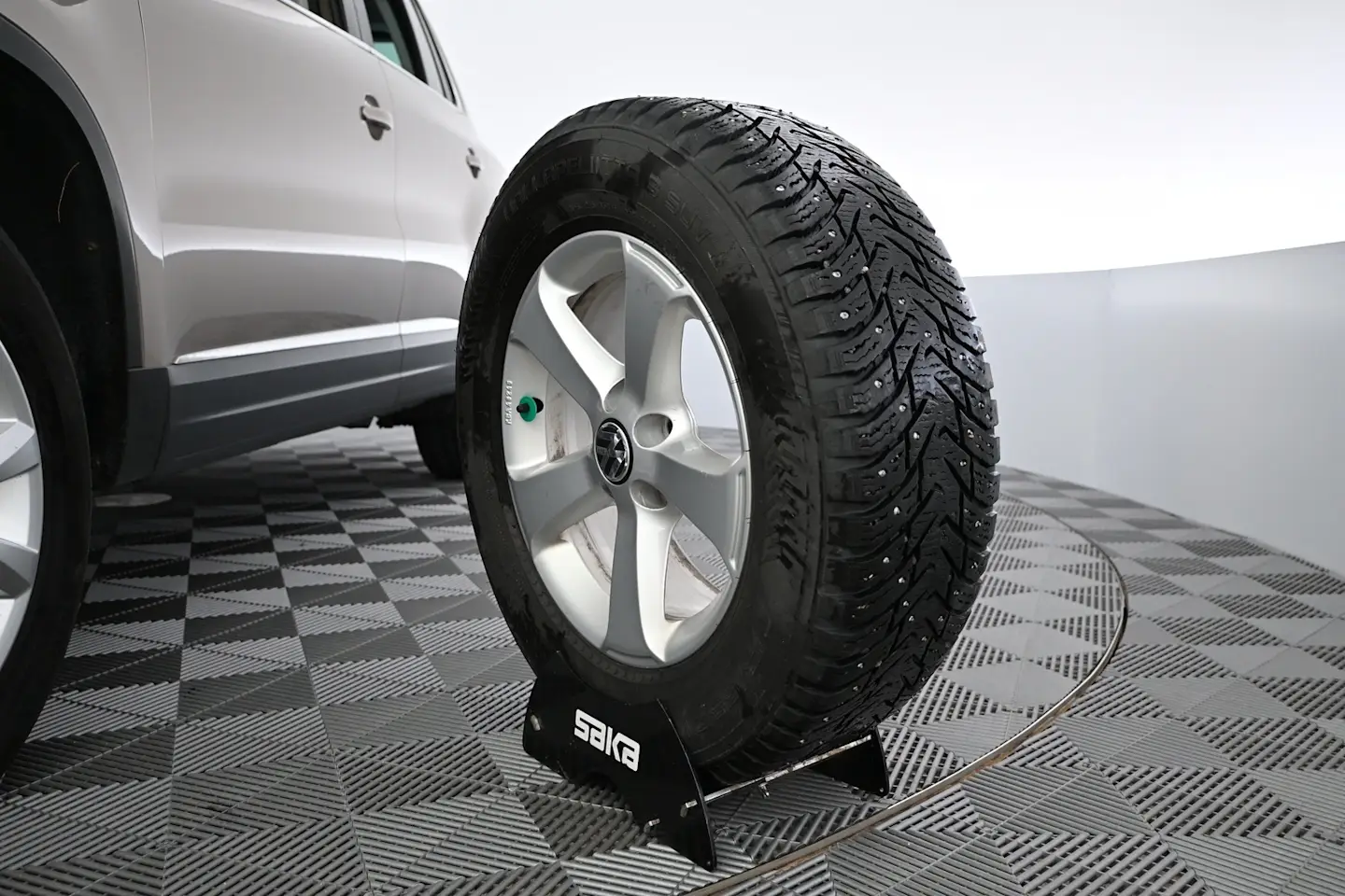 Car Image - 3GjfxGwrLMsevrqzl53e1D