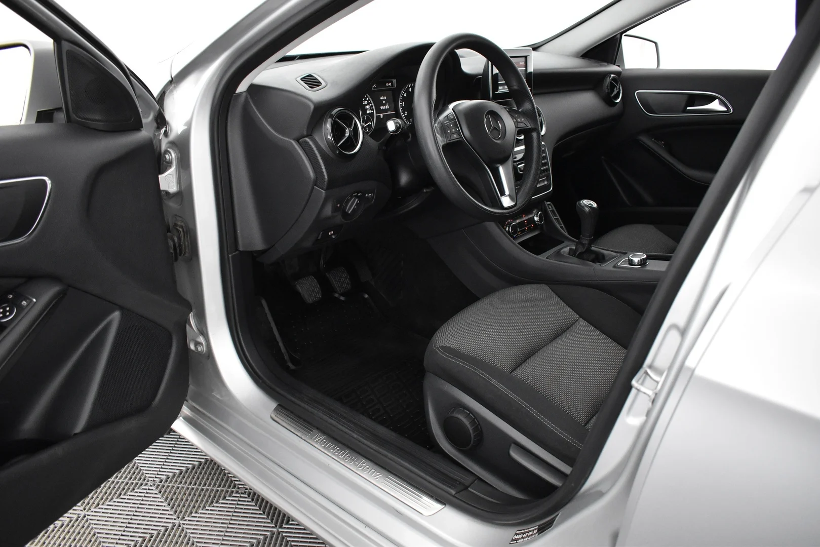 Car Image - 7Md9acUU6TZY9ZyK1yFgWc