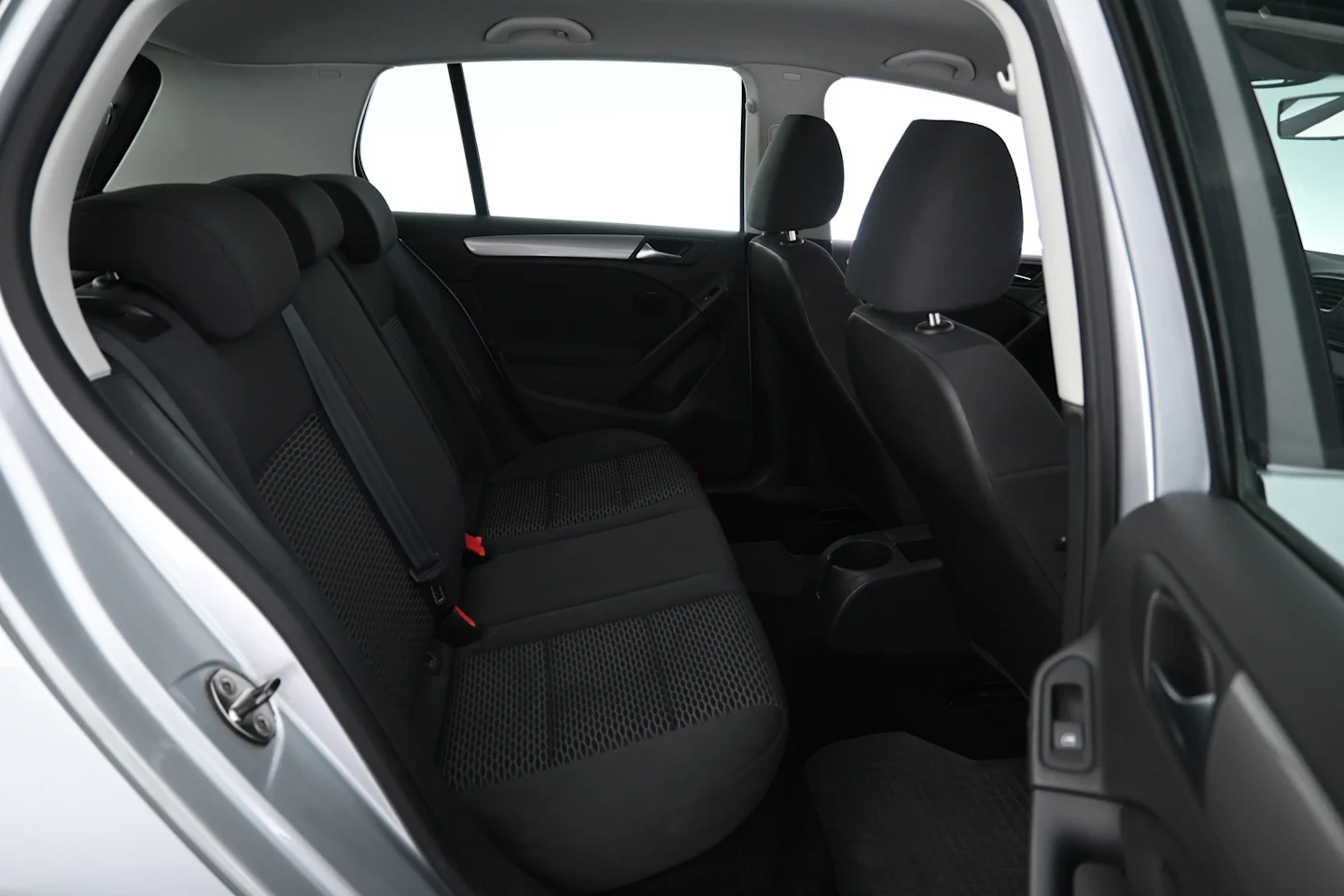 Car Image - 7sYhHNcGsKxfaZ0Xq9Hbkr