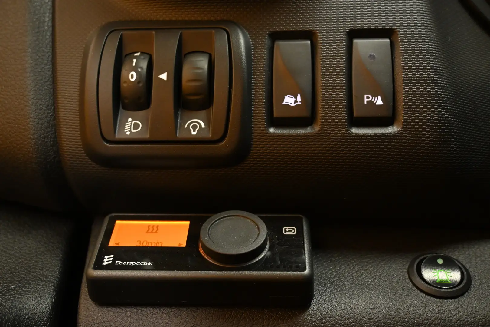 Car Image - 66vZNnDRtU6MpnMYMzmktt