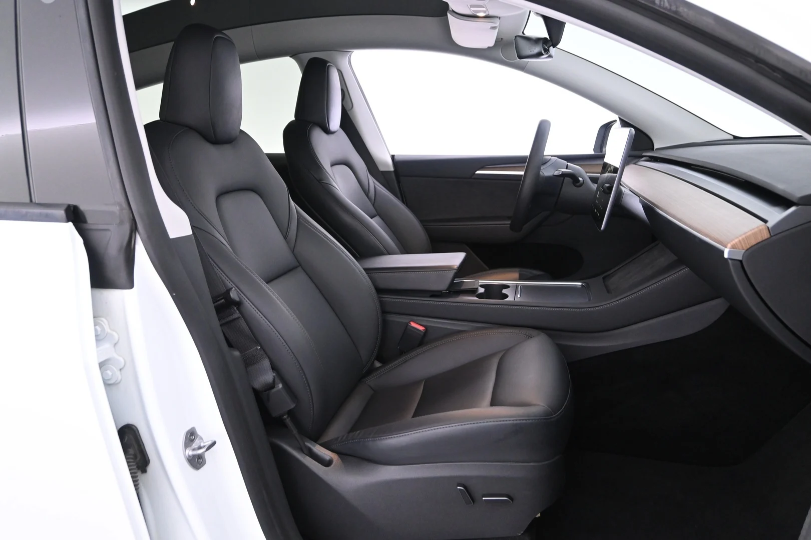 Car Image - 1NgVQUydX87jiTqcHfUGWY