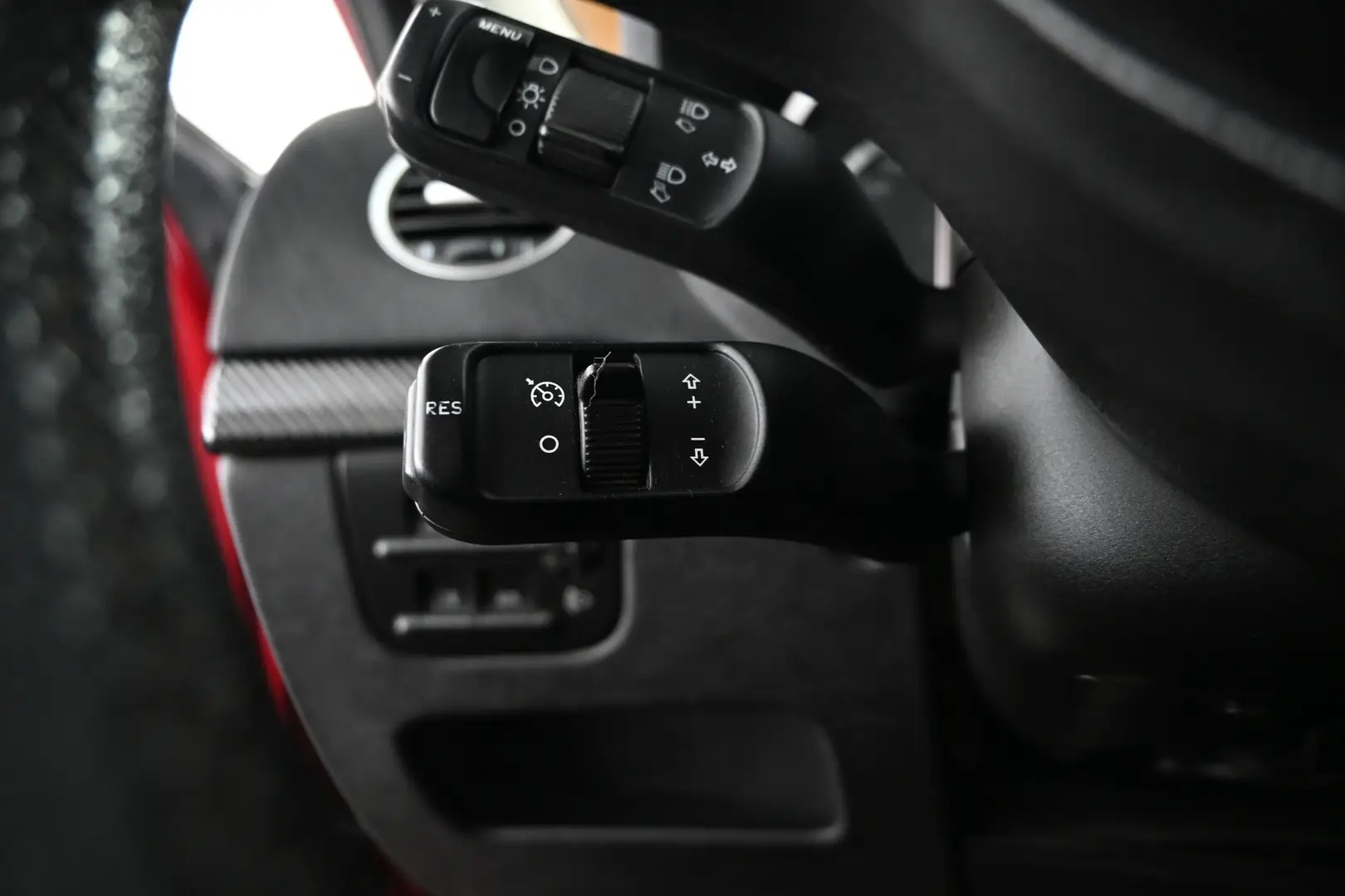 Car Image - 7uPQaJP6K5BOWrwJXrbLXu
