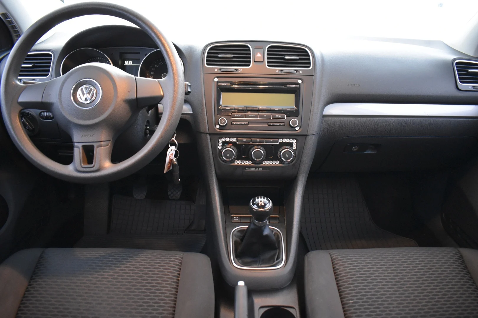 Car Image - 6Z1PQNSOHinvNBGy5Jsa4F