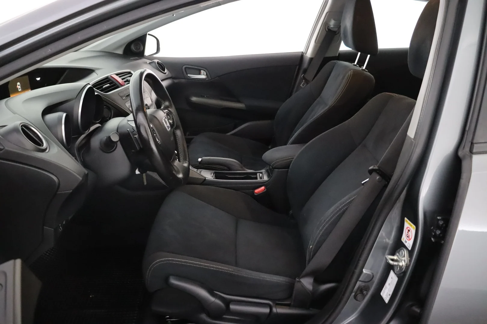 Car Image - 6Q7inZkICJj4pEdM0WeNG