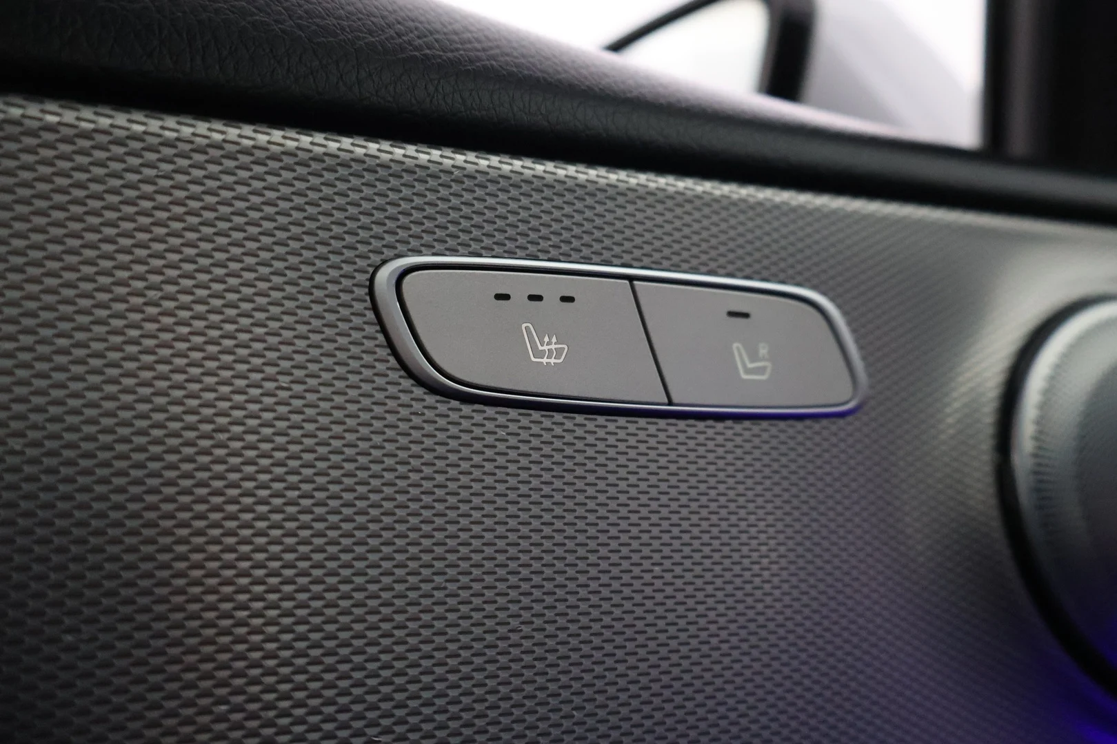 Car Image - qhprAybFkfrH5PCTkSUxL