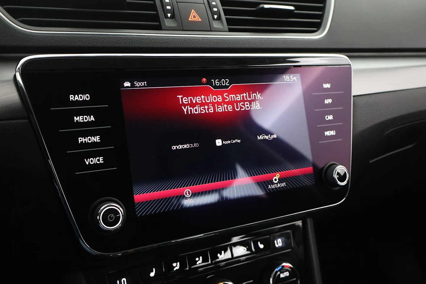 Car Image - 3rhj9ttfv7XUEbrP2QINiC