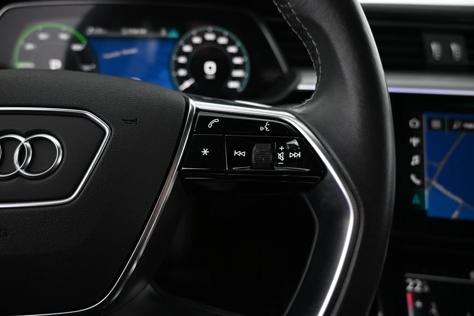 Car Image - 3O5iOEUPXbYYfAvQ4VB1YD