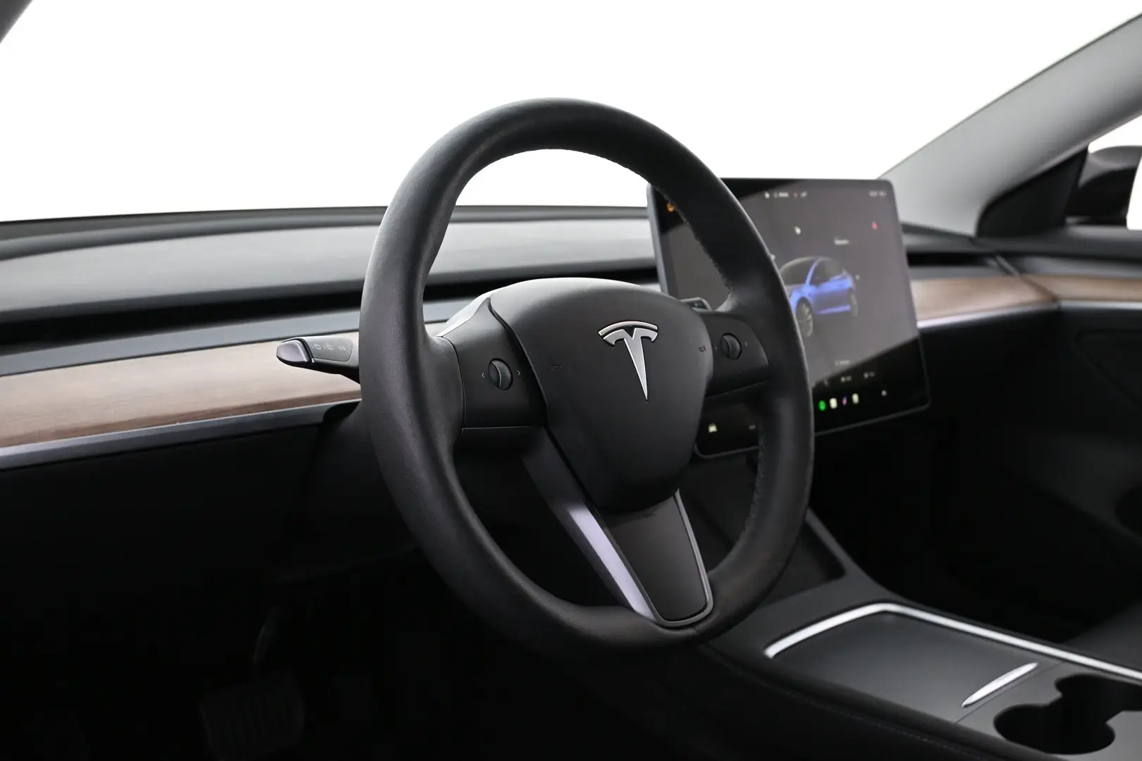 Car Image - 1Zj0zwT8f1VKLlf0wgKxS0