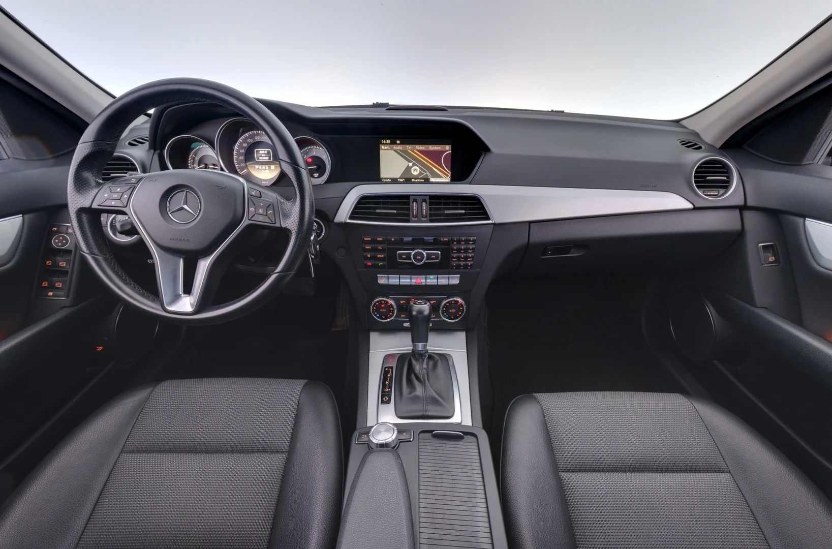 Car Image - 9pnsRtMAwZ7pae1Lvy67s