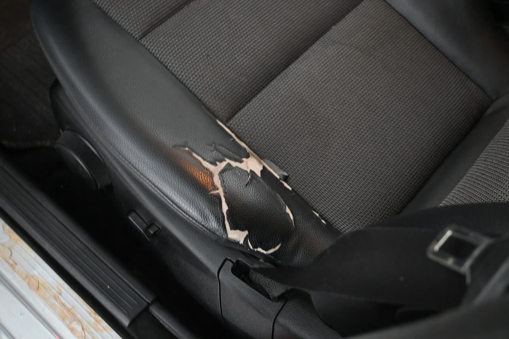 Car Image - 7a7lMSJILAP7pBgSWzSlMZ