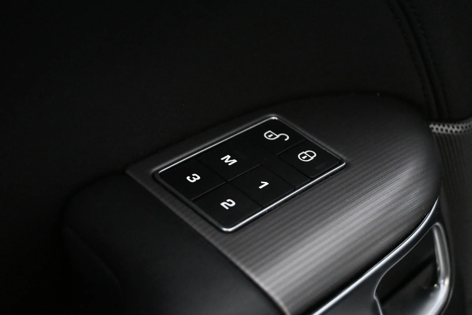 Car Image - 2rsAmmcc5fU2mnkgAfJT8Y