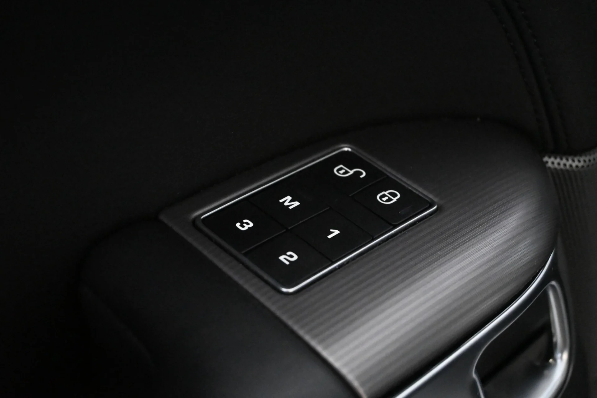 Car Image - 2rsAmmcc5fU2mnkgAfJT8Y