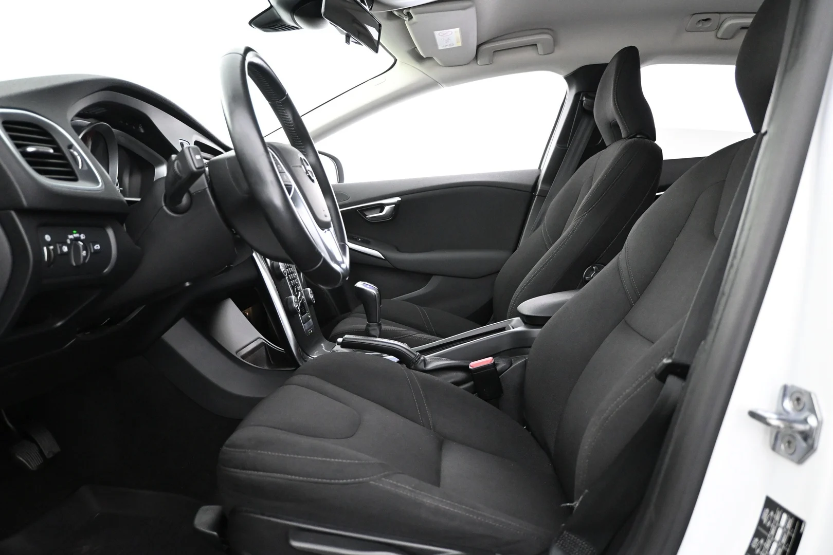 Car Image - 77sEmz1cmKMuus3YVEFypd