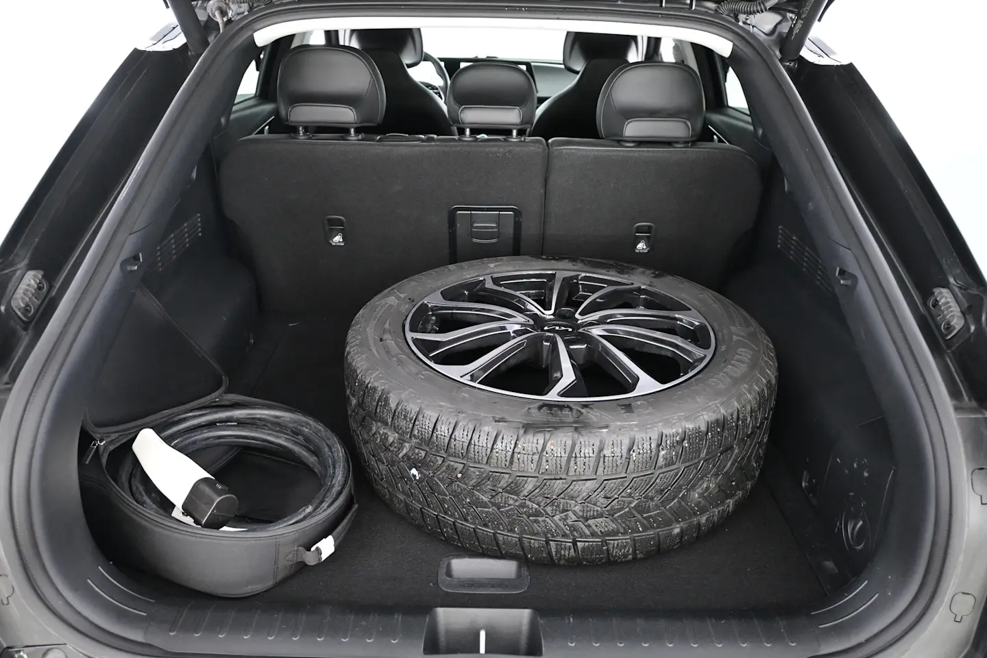 Car Image - 44FQNQpgYPIhMll34QDOgN