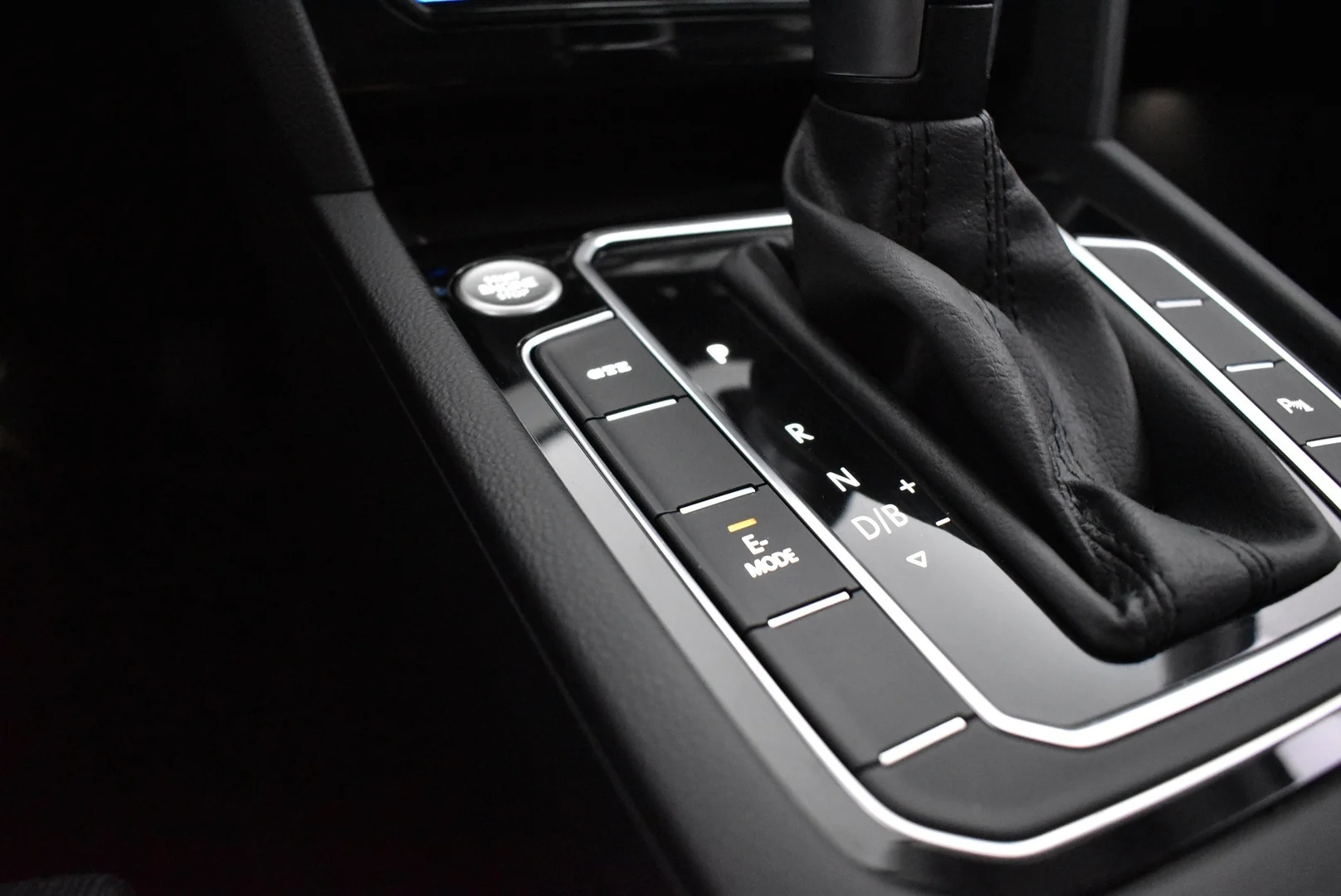 Car Image - h7KORTtLx9YNeS3VPbp54