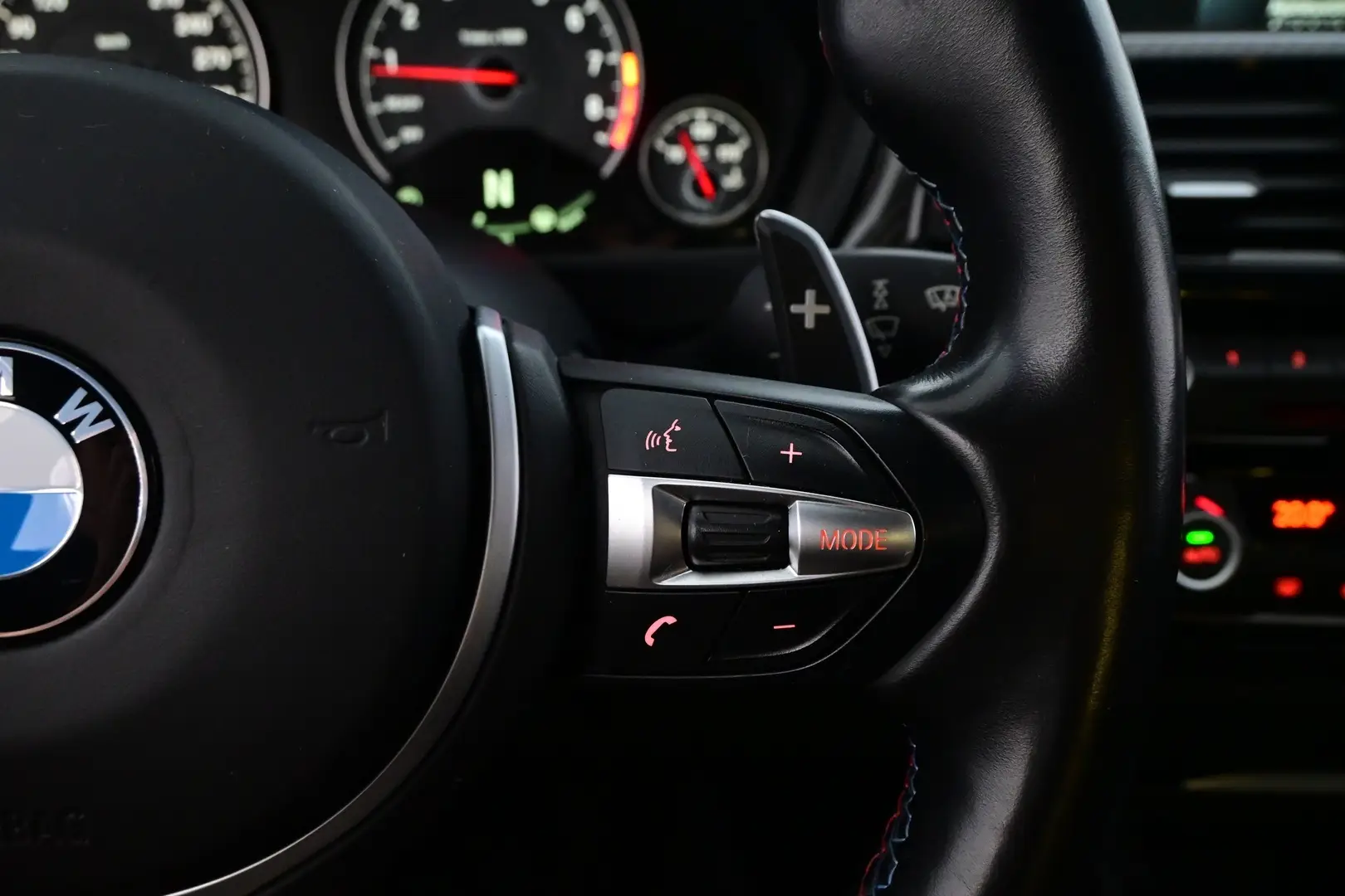 Car Image - akbDnVgzNYHma2C1xNXtI