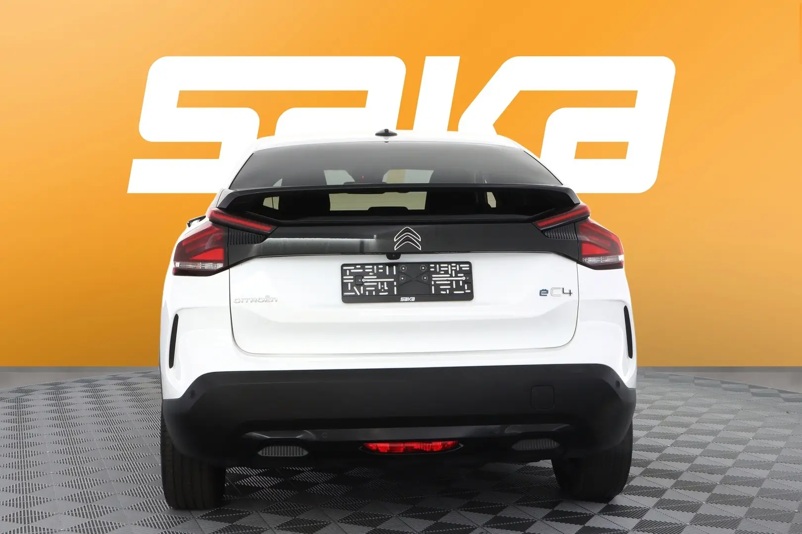 Car Image - 14IBUCQfHLb7pf6Lt3eP2n