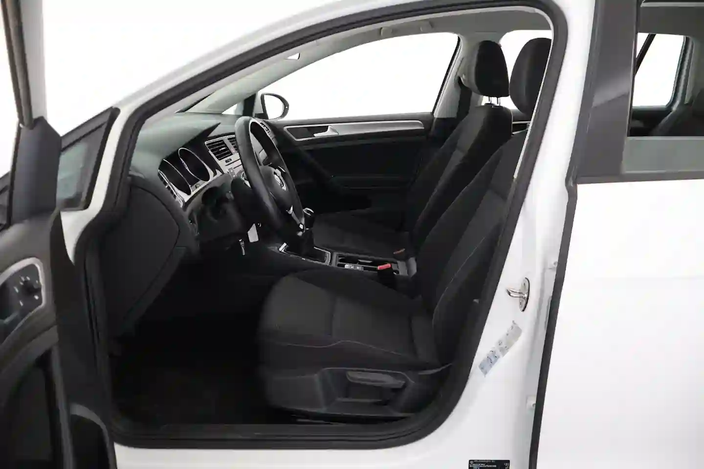 Car Image - 4AYP1CaSM4n4s7hI4whzLO