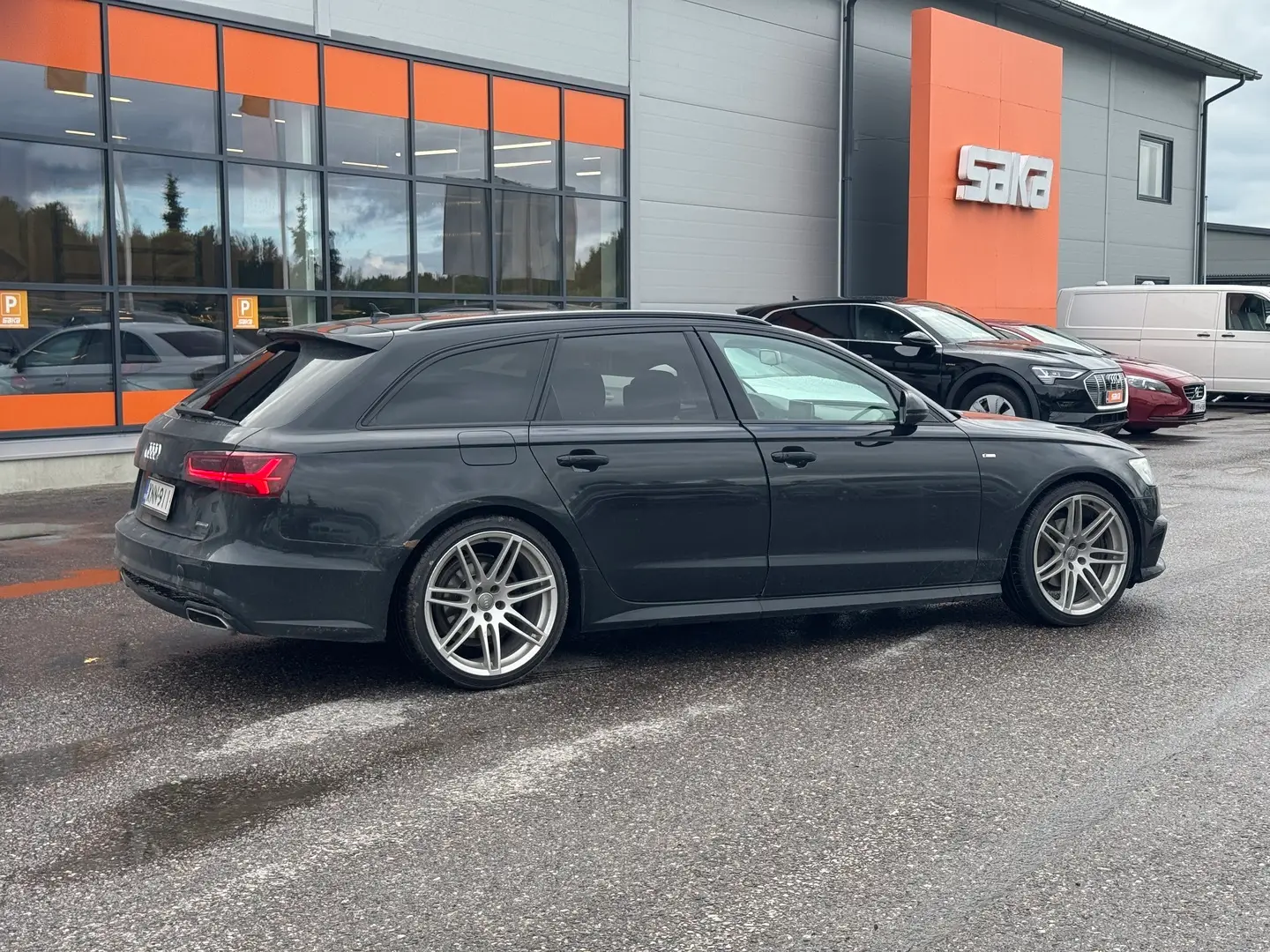 Car Image - qdfTt4GyqlgaluKW6XfmM