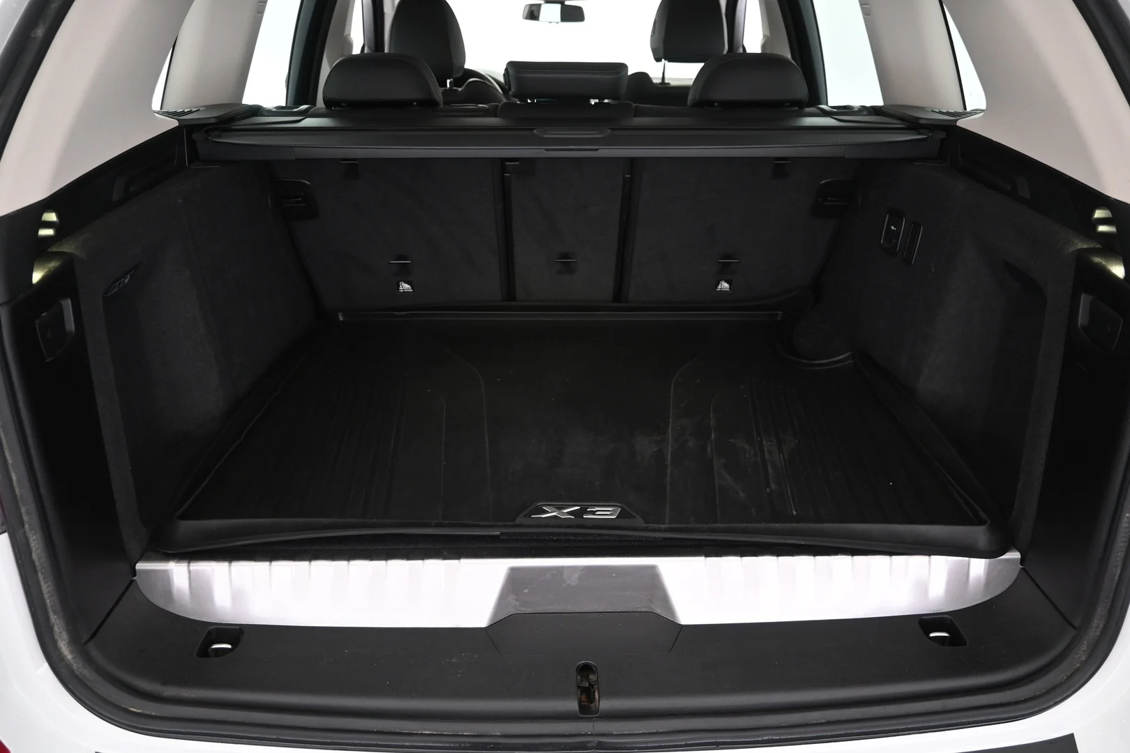 Car Image - 47kYgrp810B0qFwwN8bBXW