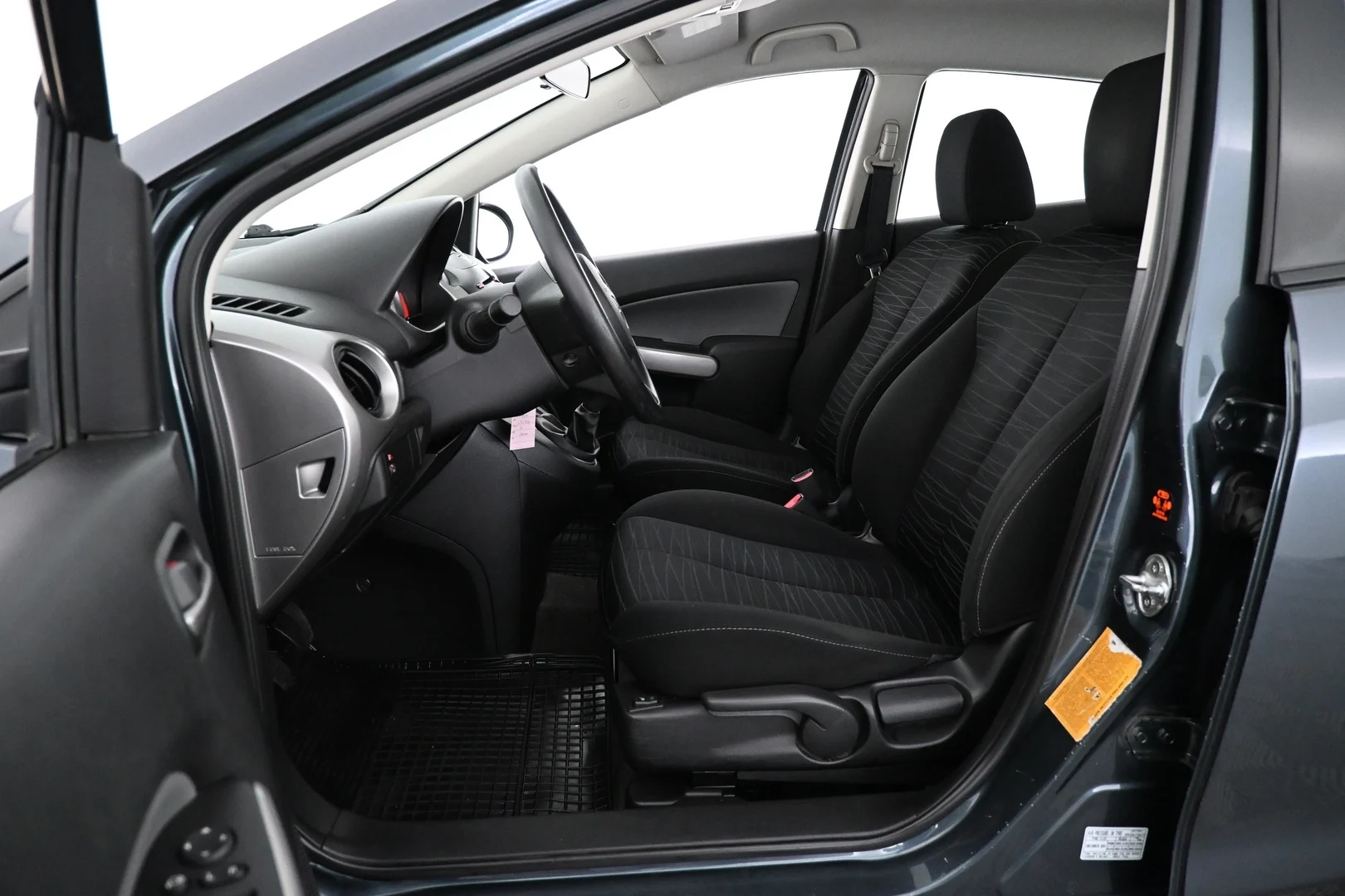 Car Image - 51KeEw8PdddbFpIEevtnoQ