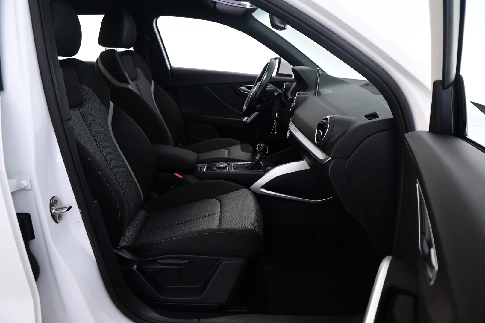Car Image - 1NT4lH4SYiNSgGJT2x6pgo