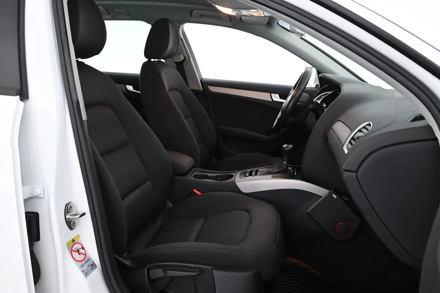 Car Image - 2E6jlw2vdJFrc3lSwAjnuu