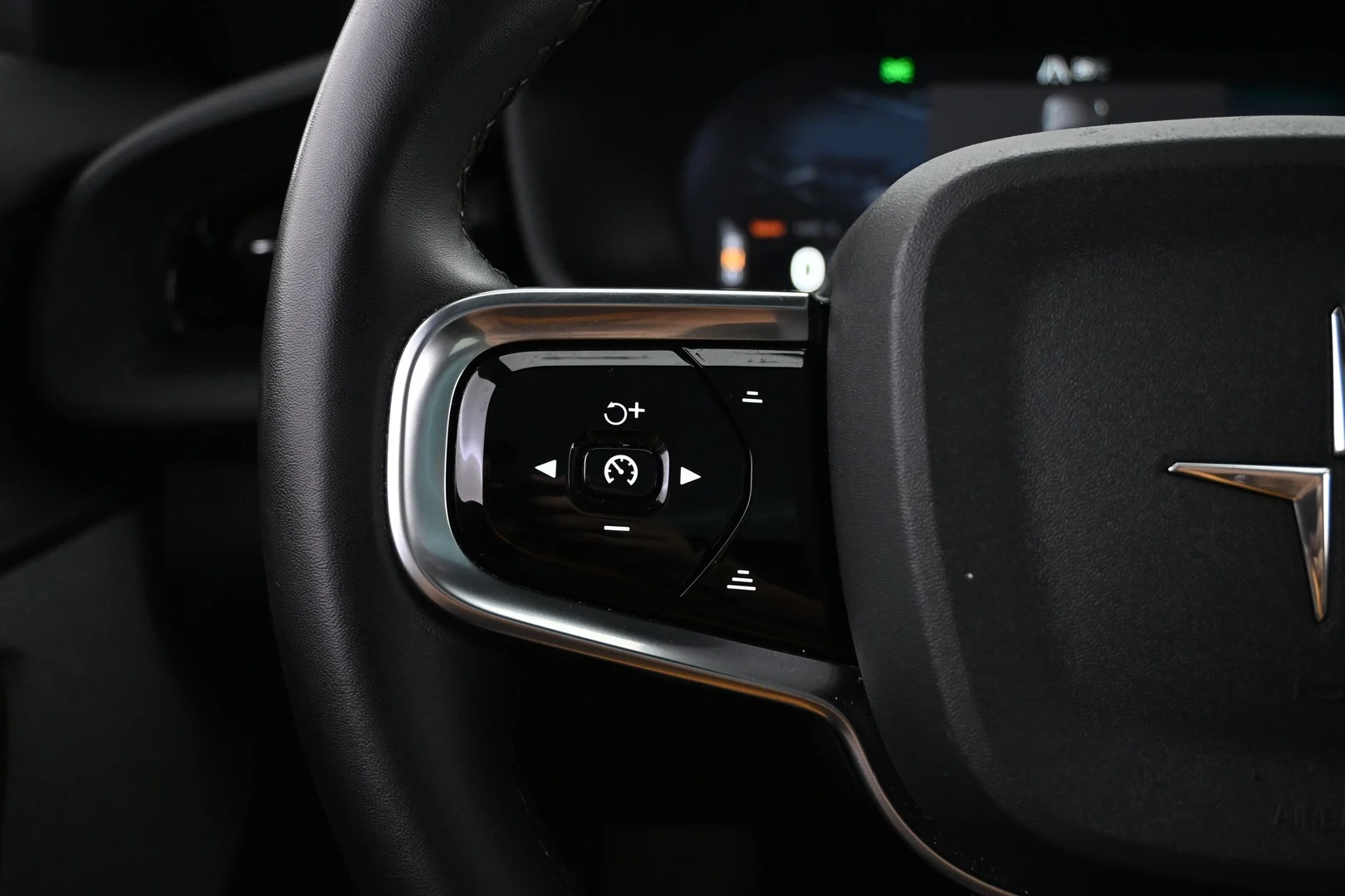 Car Image - 3vNPDG6XZk1l83akKt3kJz