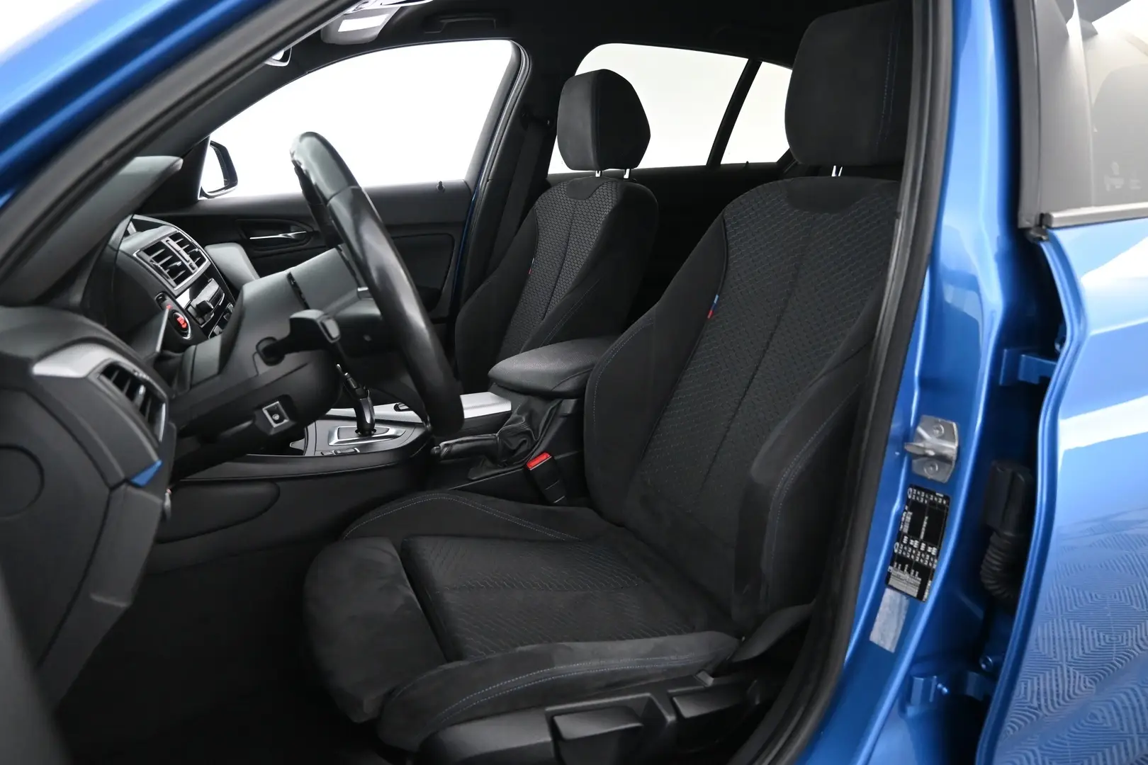 Car Image - 347nkZiS0XDBbC9dEZnVOP