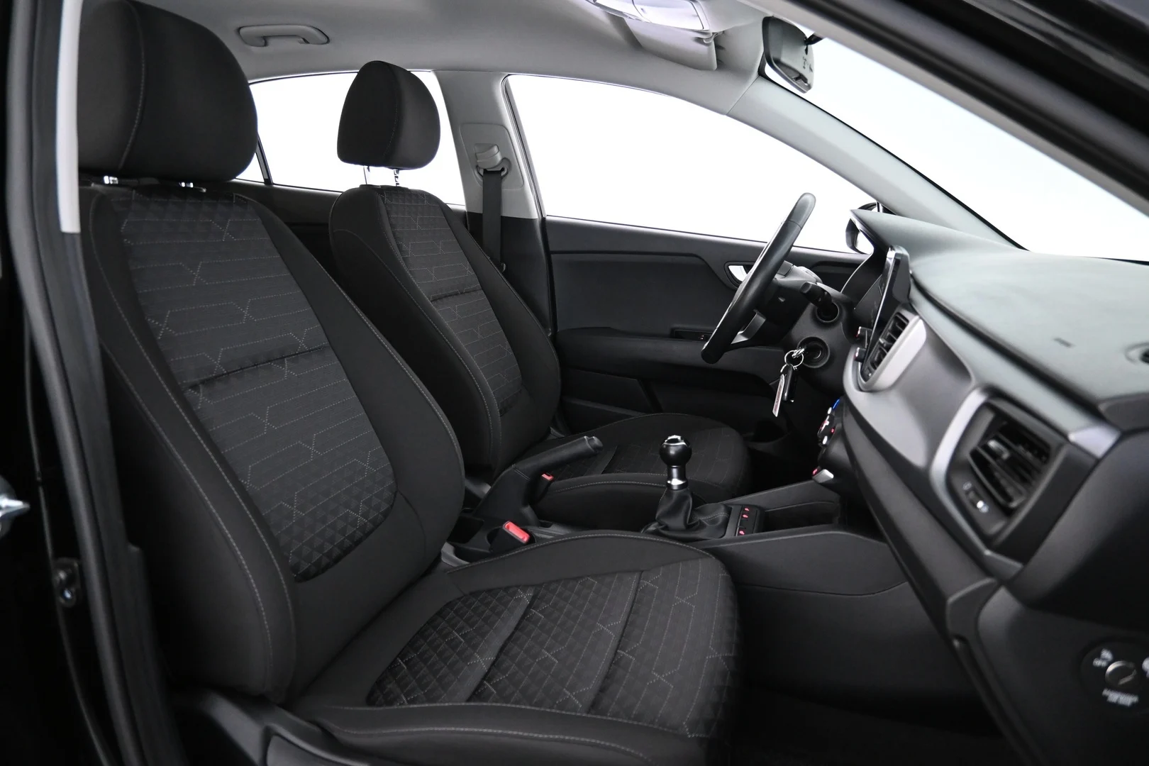 Car Image - 49x0Qn2FvZMzfIWeFQ2OZ4