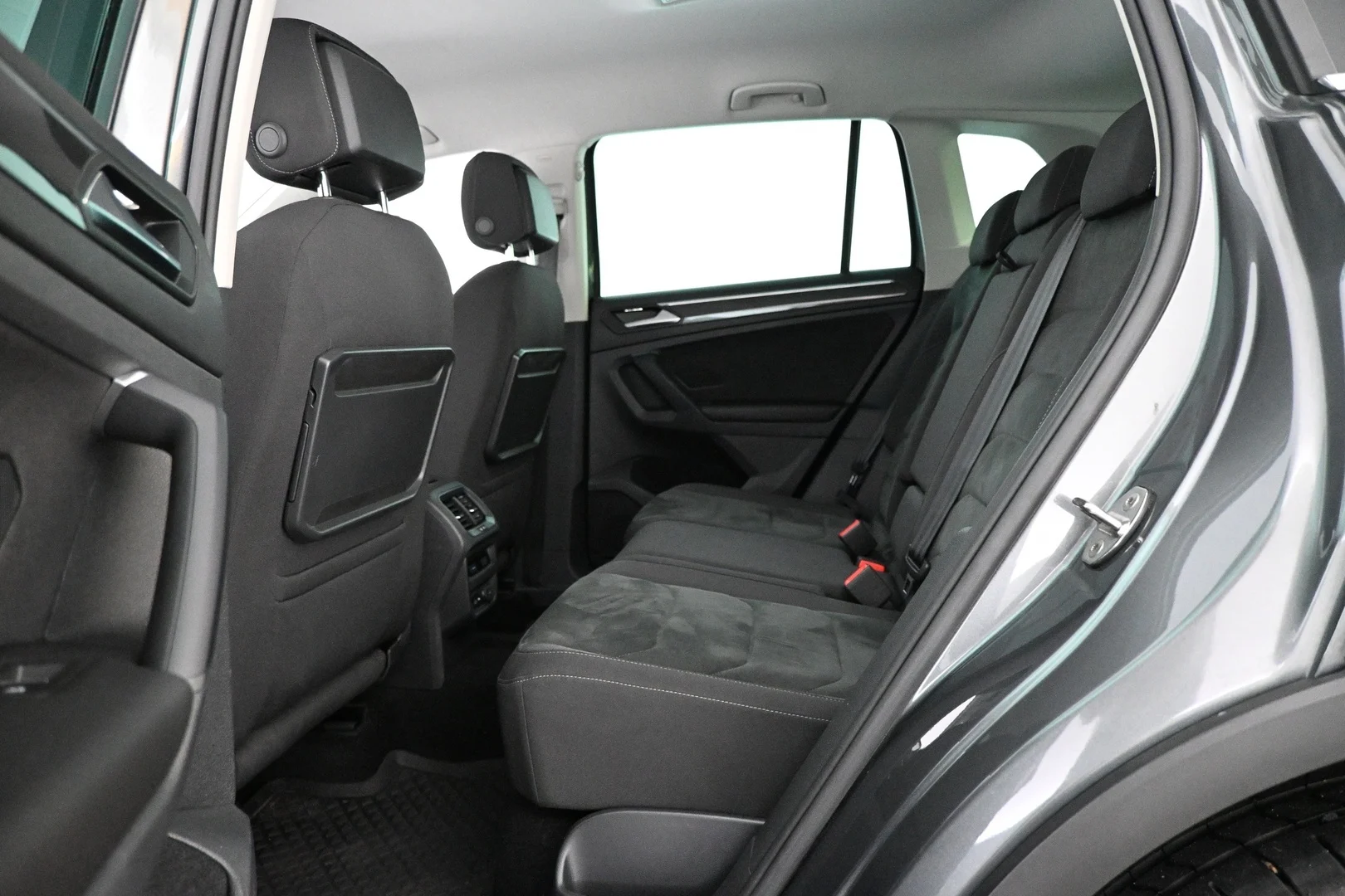 Car Image - 1V7qZiRkbHWPK9SxtkdEYP