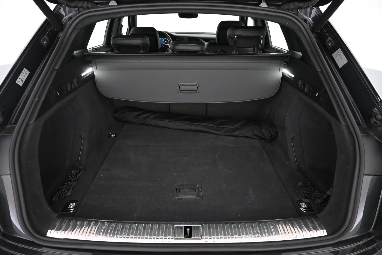 Car Image - 1DVlsTHozufysu1vHwMZIL