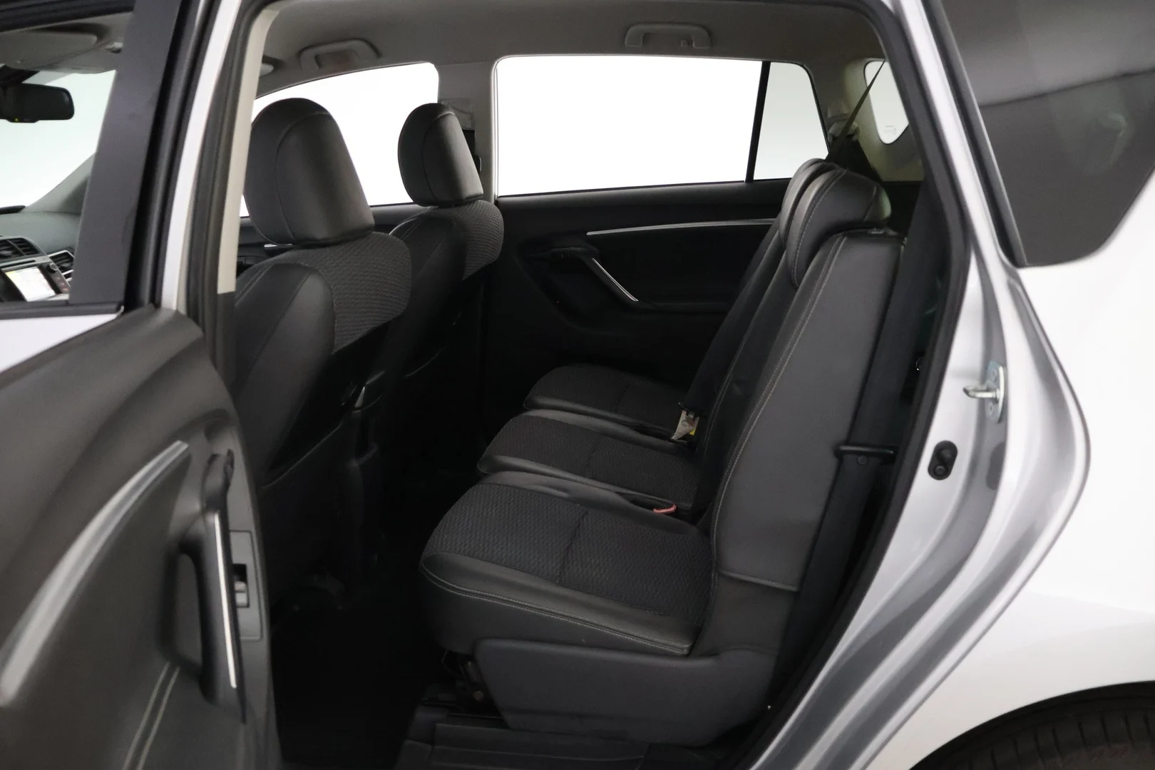 Car Image - 1jQghvWvq6ei3ipZokEII8