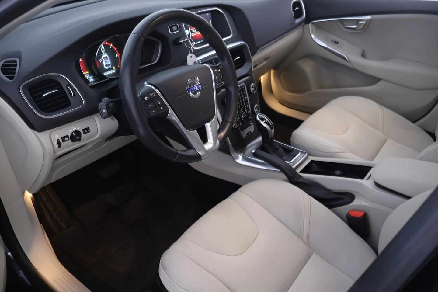 Car Image - 3UMfZqDxBKi8E8XAH27PTI