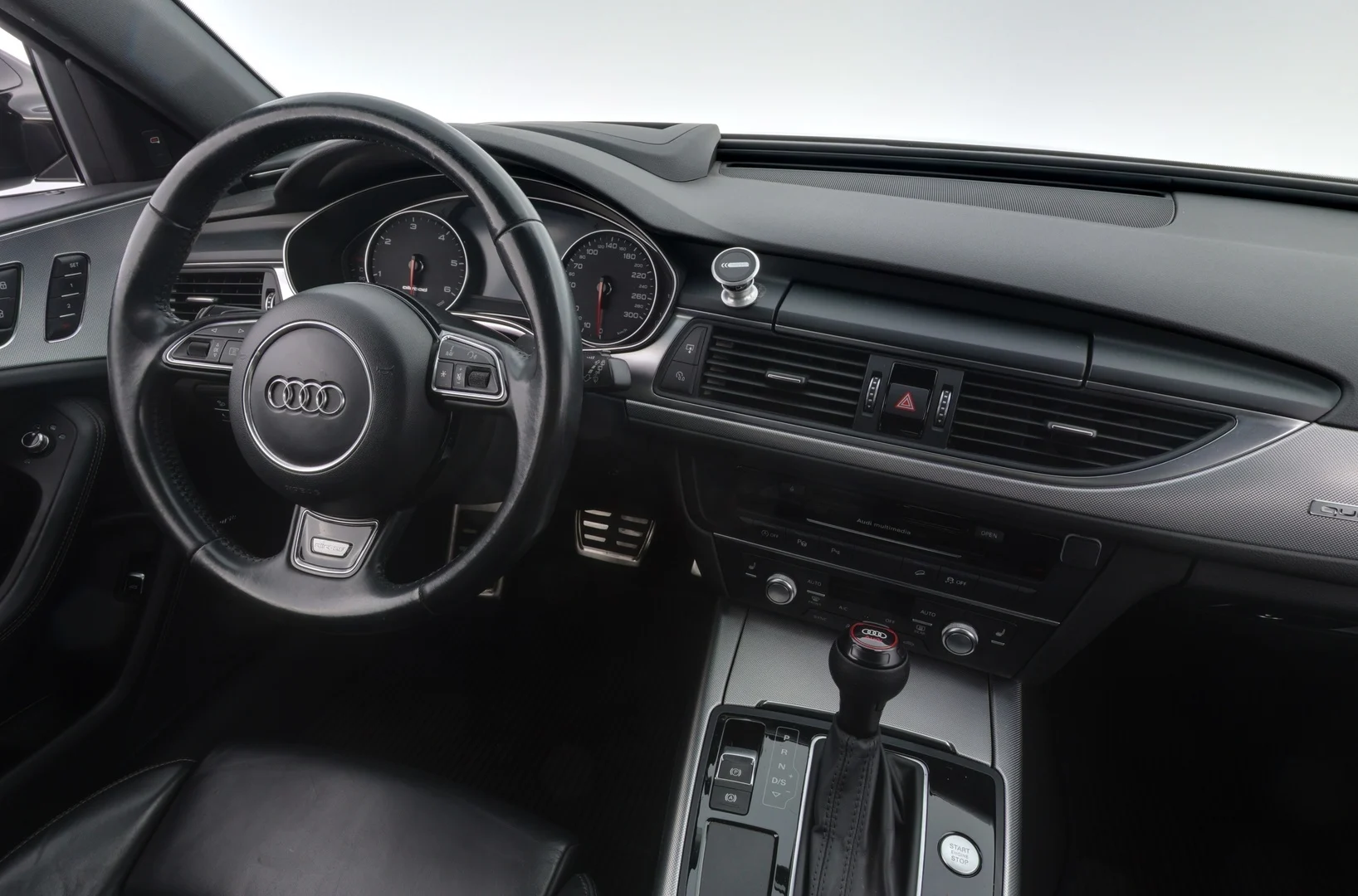 Car Image - 4MRR1QX5nBYBmeeujK2YLG