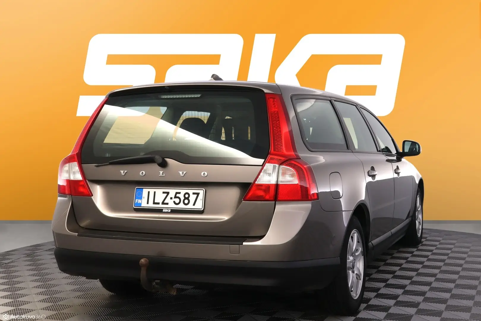Car Image - e9DVzcqm4kkaPg2FNxUNx