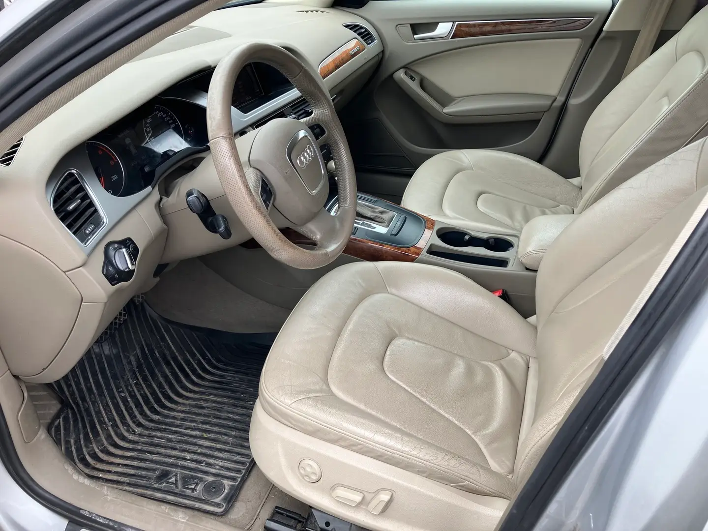 Car Image - 12WWMBXGxWFZD2yVJh0VLR
