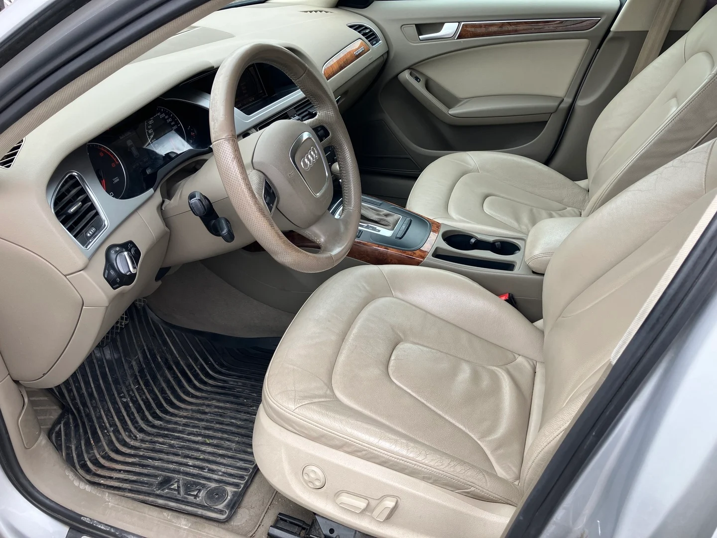 Car Image - 12WWMBXGxWFZD2yVJh0VLR